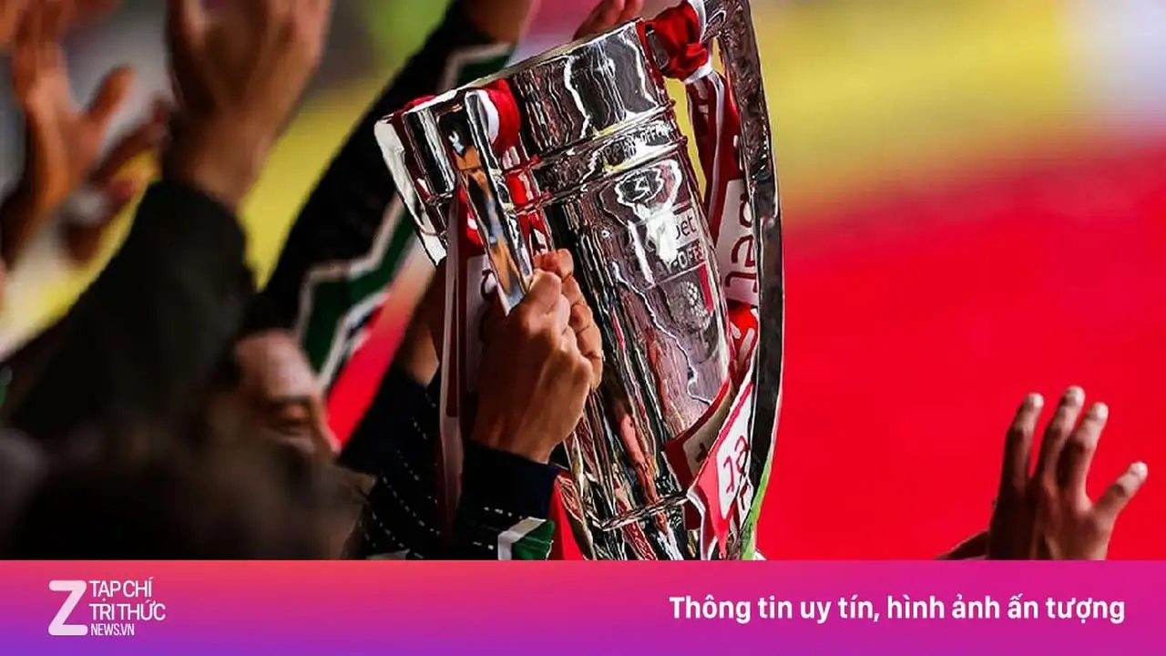 صراع مثير بقيمة مئة مليون جنيه إسترليني في كرة القدم الإنجليزية.